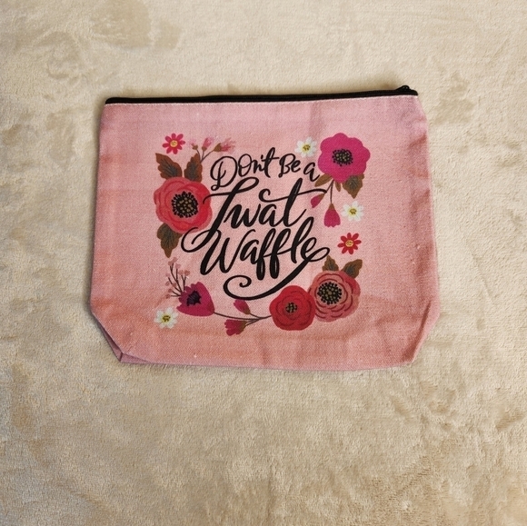 "Don't Be a Tw*t Waffle" Make Up Cosmetic Bag Zipper Pouch - Picture 8 of 8
